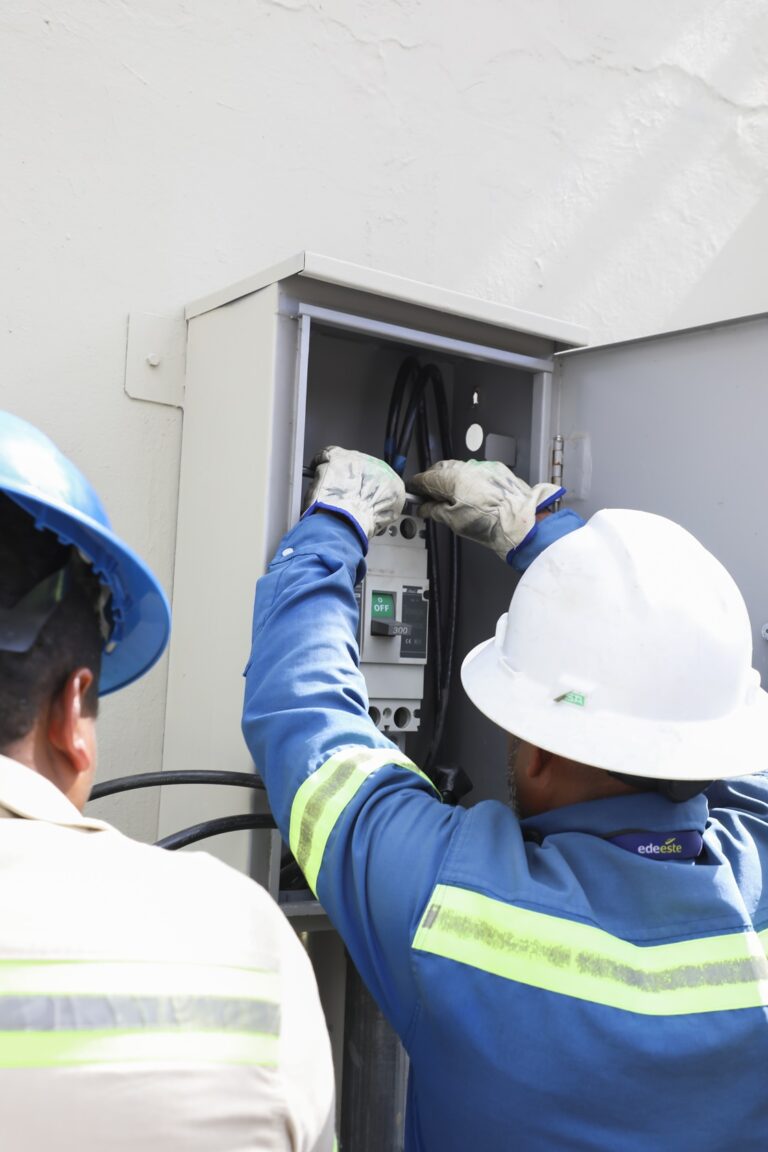 Pgase y Edeeste desmantelan fraude eléctrico millonario en hotel de San Pedro de Macorís