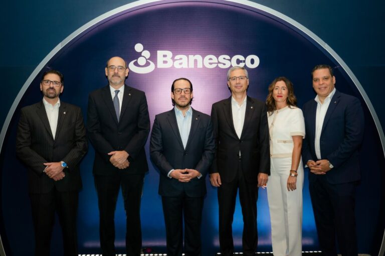 Banesco celebra encuentro con clientes y aliados en Santiago