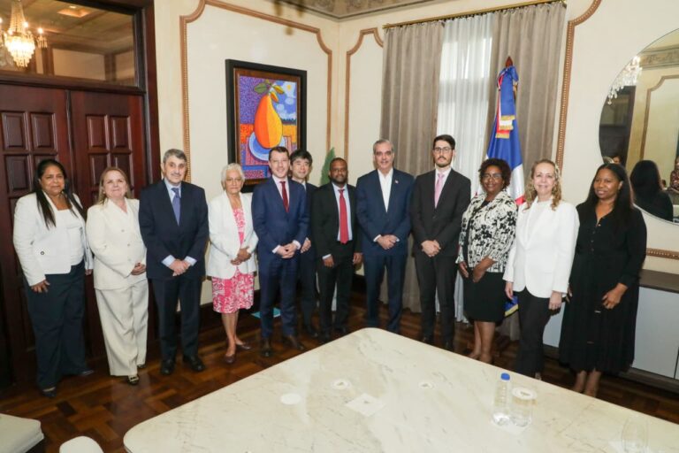 Representantes del Banco Mundial destacan estabilidad y crecimiento sostenido de la República Dominicana tras visita al presidente Abinader