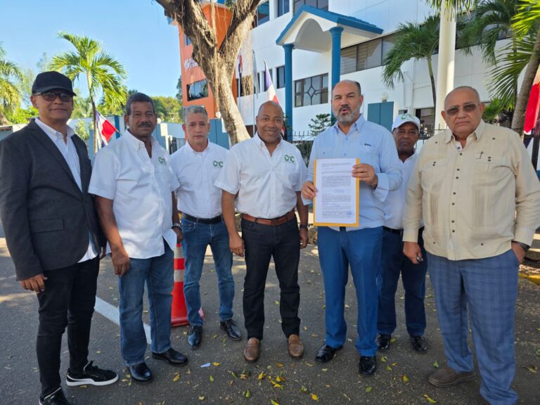 Corredor Nuñez de Cáceres emplaza mediante acto de alguacil al director del Intrant por no cumplir acuerdos; dice negligencia oficial los sumerge en una grave crisis financiera.