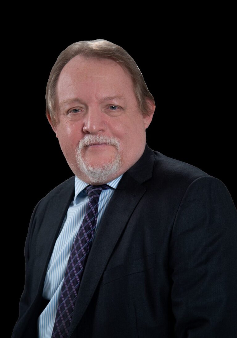 Henri Hebrard defiende el contrato con Barrick Pueblo Viejo y asegura que el Estado recibirá mayores ingresos por los altos precios del oro