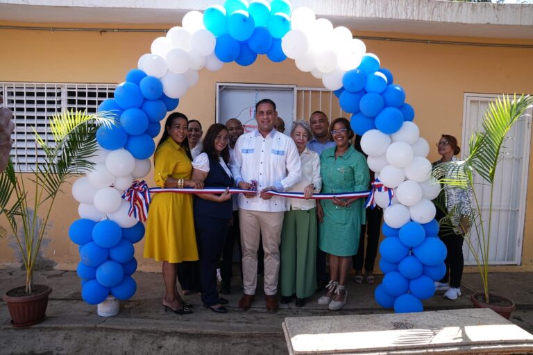 INABIE pone en funcionamiento módulo de salud bucal para beneficiar a más de 6,000 estudiantes de Villa Vásquez