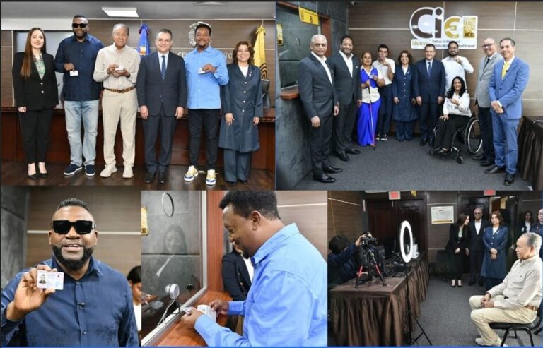 JCE entrega nueva cédula a personas con discapacidad y a miembros del Salón de la Fama de Cooperstown