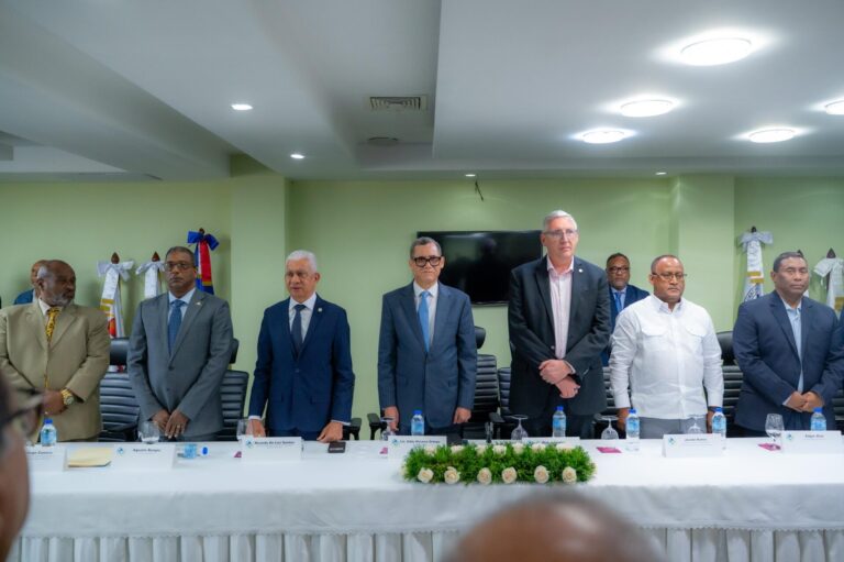 Ricardo de los Santos considera acuerdo entre el Ministerio de Trabajo y la ITF garantiza mejores condiciones laborales para los choferes