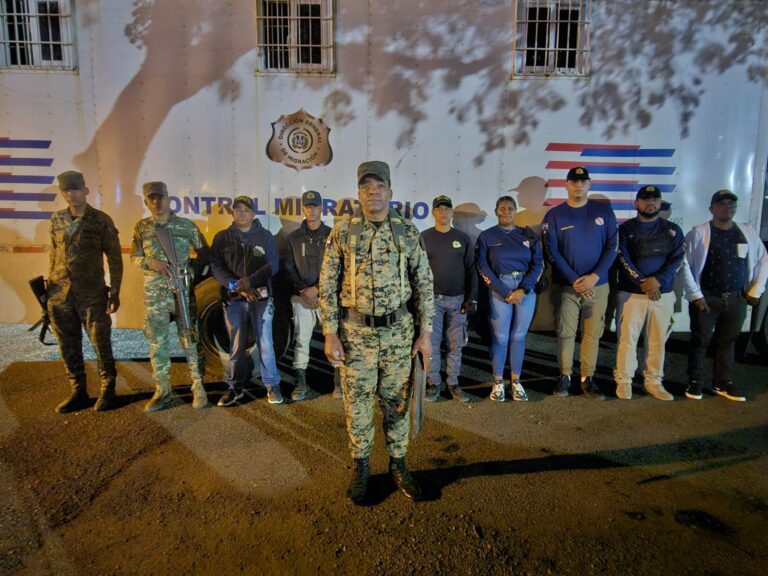 DGM detuvo este lunes 1,280 extranjeros y deporta a 970 por los pasos fronterizos