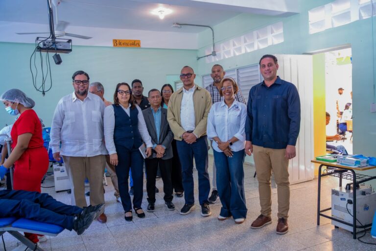 INABIE beneficia a más de 800 estudiantes de Puerto Plata con atenciones médicas en jornada de salud integral