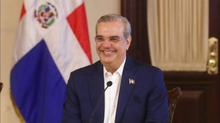 Presidente Abinader crea comisión para puesta en funcionamiento del Museo Histórico de la Gesta de Abril