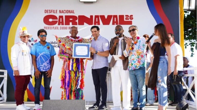 El Desfile Nacional de Carnaval 2026 llenó de color, música y alegría el Malecón de Santo Domingo