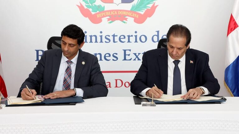 República Dominicana y Estados Unidos suscriben Memorando de Entendimiento orientado a fortalecer el sector salud