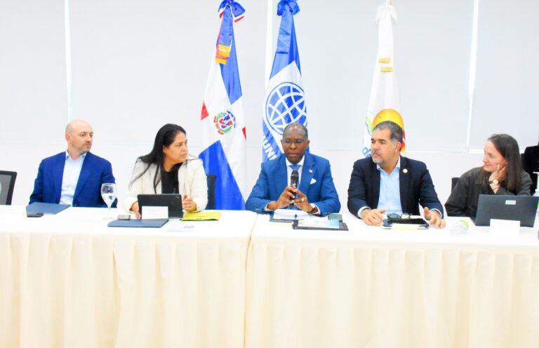 MITUR se reúne con el Banco Mundial y presentó plan estratégico para el desarrollo turístico de Pedernales y la región Enriquillo