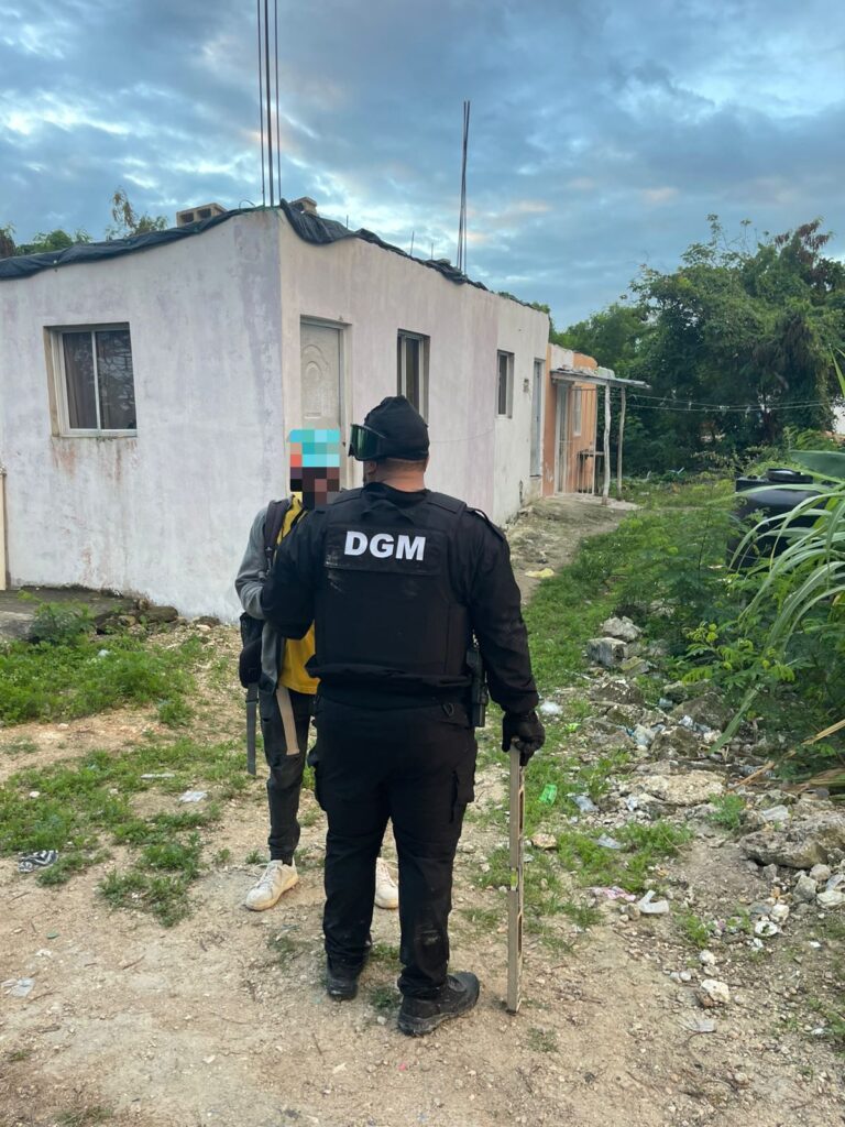 DGM detiene 962 y deporta 852 extranjeros indocumentados este martes: Aprehenden 261 en Regiones Metropolitana y Este del país