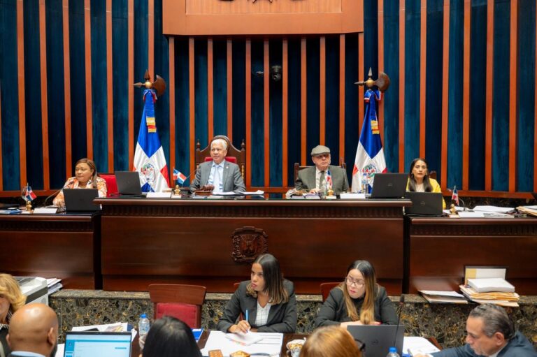 Senado aprueba ley que regula el uso de medios digitales para los procesos judiciales y administrativos del Poder Judicial